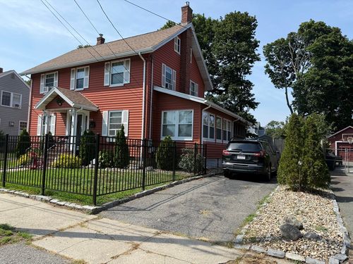 29 Prospect St, Saugus, MA, 01906-2154 | Card Image