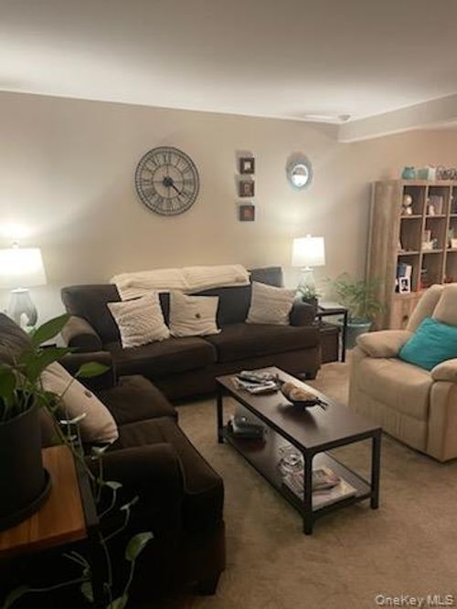 apt-145-81 Rocky Point Yaphank Rd, Rocky Point, NY, 11778-8433 | Card Image