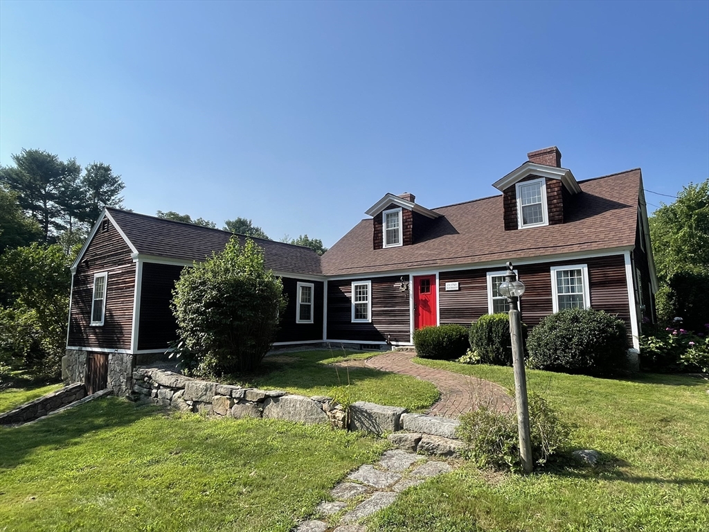 Fowler St, Upton, MA 01568