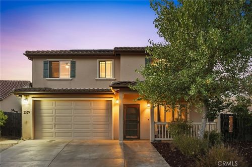 2039 Vista Oaks Way, Paso Robles, CA, 93446-7158 | Card Image