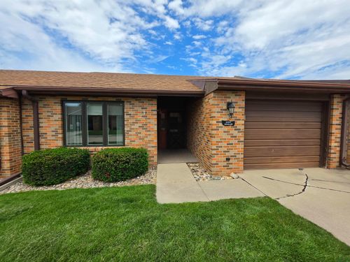 9 Pioneer Ct Nw, Orange City, IA, 51041 | Card Image