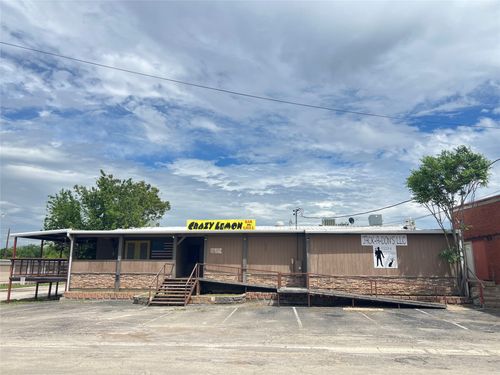 540 Pecan St, Brownwood, TX, 76801-8252 | Card Image