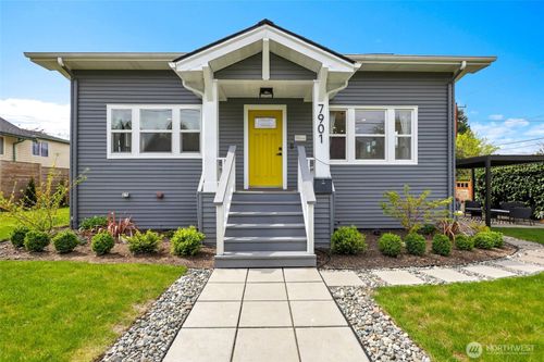 7901 16th Ave Sw, Seattle, WA, 98106-1842 | Card Image