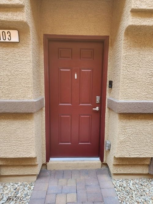 unit-103-4660 Blaise Ave, North Las Vegas, NV, 89084-5070 | Card Image