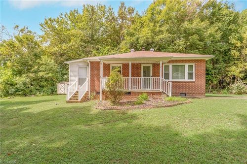 119 S Spray St, Haw River, NC, 27258-9519 | Card Image