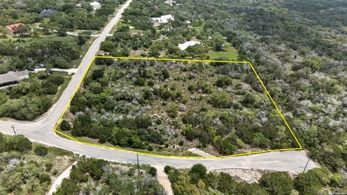 189 Morning View Dr, New Braunfels, TX, 78132-3563 | Card Image
