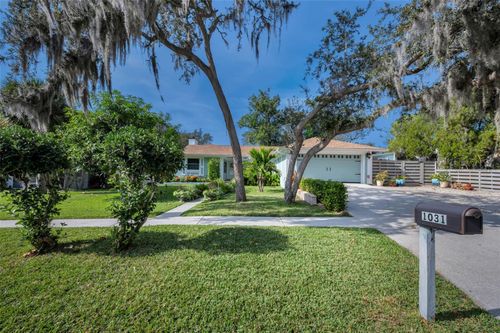 1031 Anclote Dr, TARPON SPRINGS, FL, 34689-2025 | Card Image