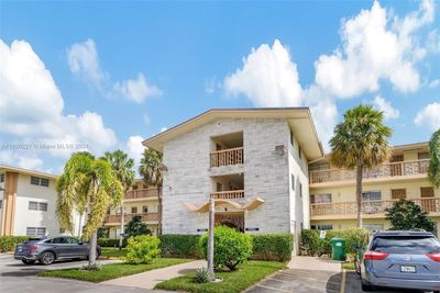 306 - 17001 Ne 13th Ave, Home with 1 bedrooms, 1 bathrooms and null parking in Miami FL | Image 1