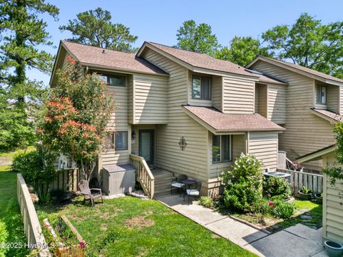 301 Sand Piper Ln, Hampstead, NC, 28443-2429 | Card Image