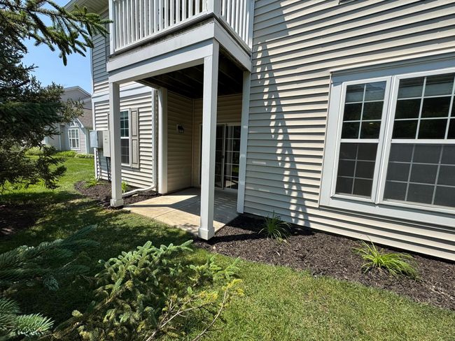 Back patio covered - faces south | Image 29