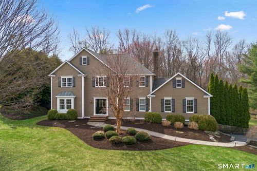 16 Shadowood Ln, Trumbull, CT, 06611-4062 | Card Image