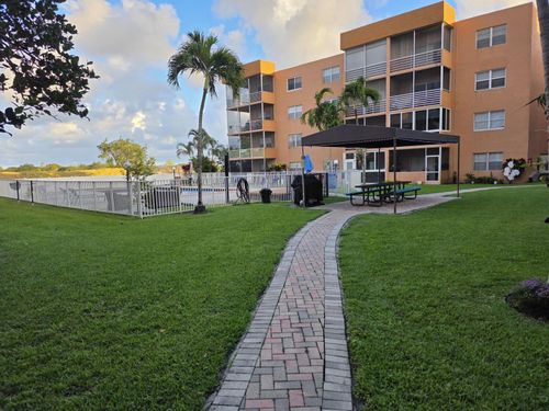 412-3048 E Sunrise Lakes Dr, Sunrise, FL, 33322-1734 | Card Image