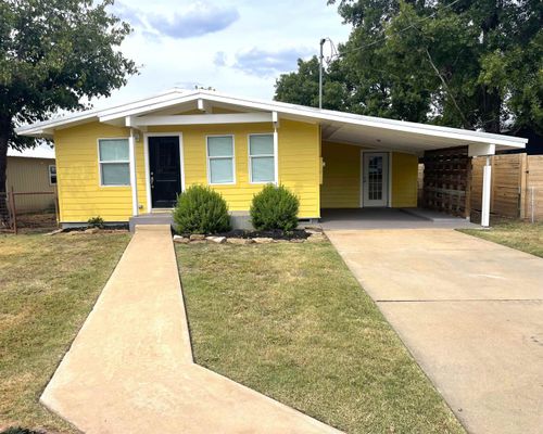 1007 E Wallace St, Llano, TX, 78643-2148 | Card Image
