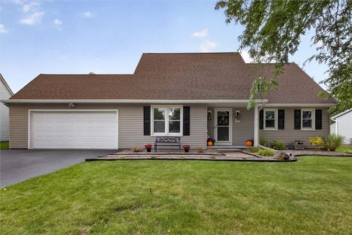 40 Turtle Creek Ln, Hilton, NY, 14468-1137 | Card Image