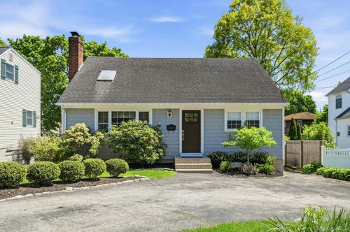 62 Smith St, Greenlawn, NY, 11740-1222 | Card Image