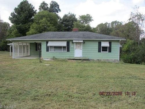 5150 Pine Hall Rd, Walnut Cove, NC, 27052-9521 | Card Image