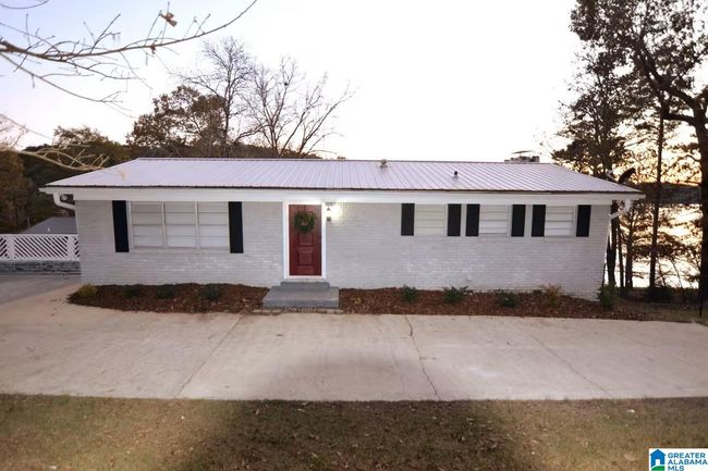 992 Clear Creek Dr, House other with 4 bedrooms, 2 bathrooms and null parking in Alpine AL | Image 27