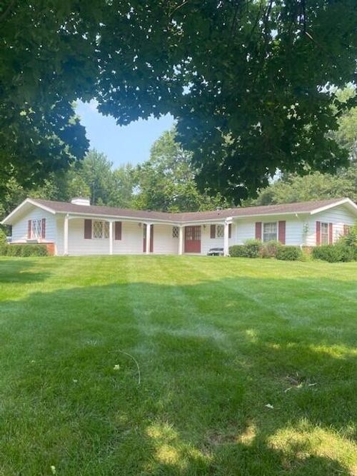 827 Hickory Lane, Troy, OH, 45373 | Card Image