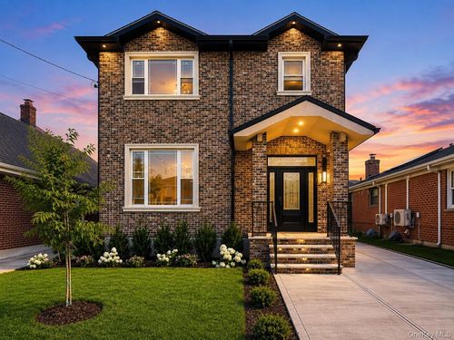 172-12 65th Ave, Fresh Meadows, NY, 11365-2015 | Card Image