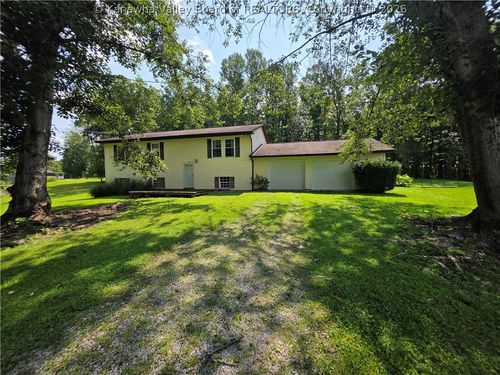 468 Alliston Dr, Charleston, WV, 25311-8506 | Card Image