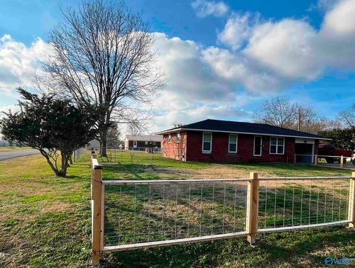 82 Estate View Dr, Fyffe, AL, 35971-3115 | Card Image