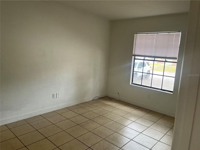 APT-1 - 2629 Sw 31 St Pl, House other with 2 bedrooms, 1 bathrooms and null parking in GAINESVILLE FL | Image 5