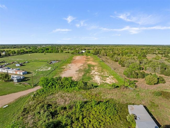 150 Huenefeld Ln, Home with 2 bedrooms, 3 bathrooms and 1 parking in Round Top TX | Image 32