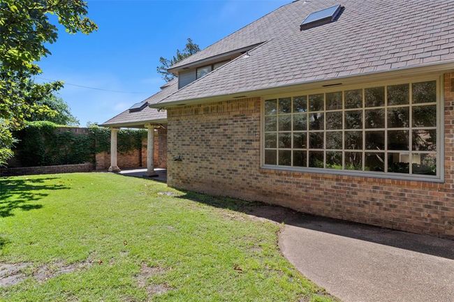 1409 Glenbrook Ter, House other with 3 bedrooms, 4 bathrooms and null parking in Nichols Hills OK | Image 39