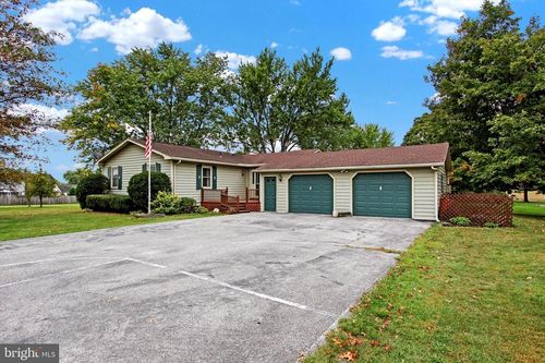 883 Sherman Dr, GETTYSBURG, PA, 17325-8956 | Card Image