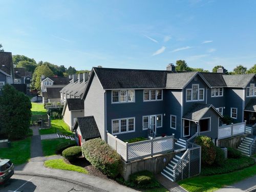 62-62 Amity Place, Amherst, MA, 01002 | Card Image