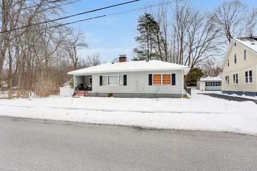 25 Park Ave, Poughkeepsie, NY, 12603-3101 | Card Image