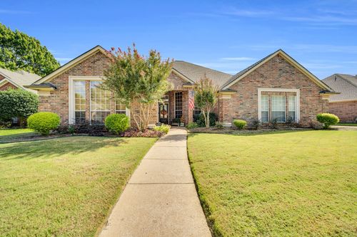 2616 Brookwood Dr, Mansfield, TX, 76063-5443 | Card Image