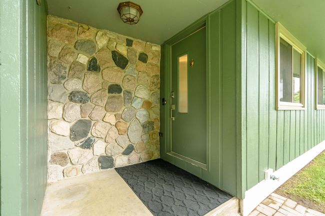Covered main entry | Image 36