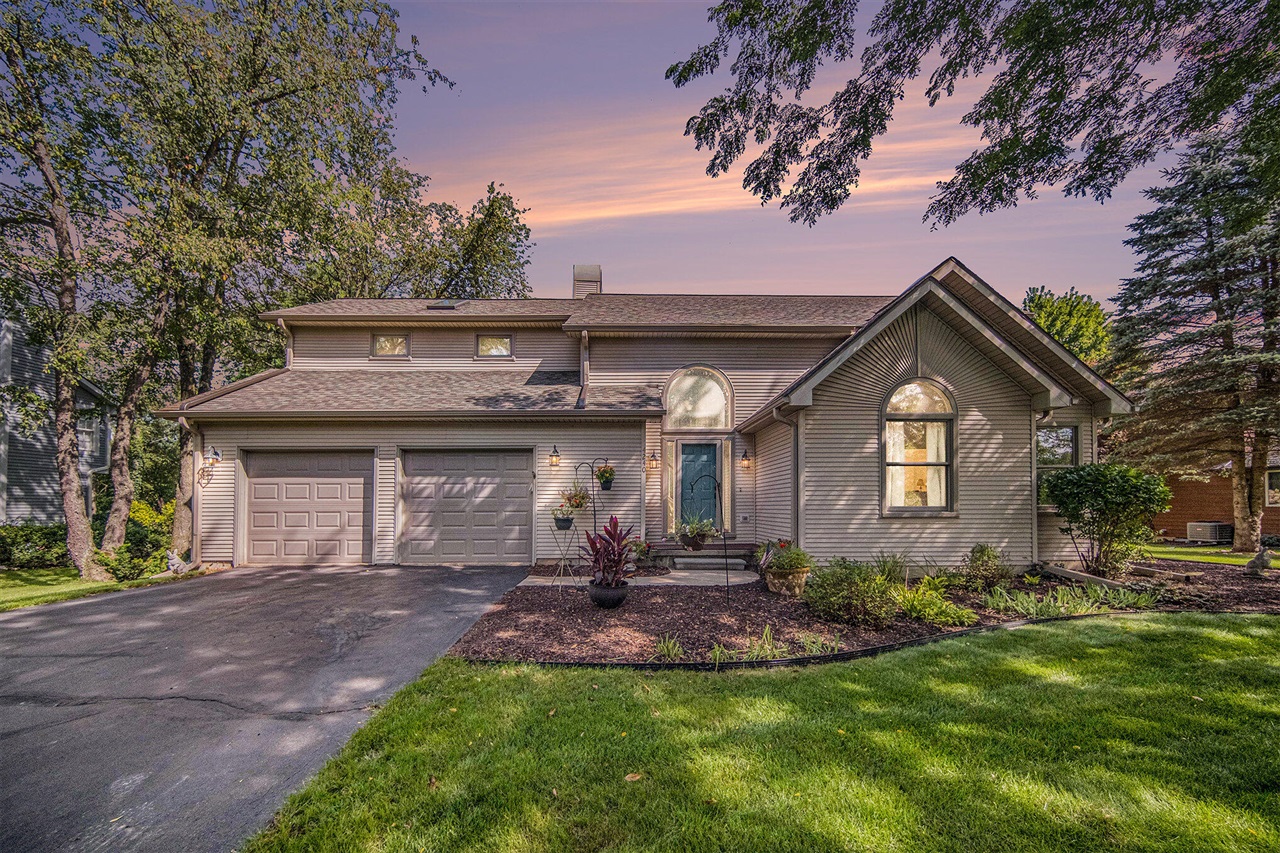 Sunderland Way, Ann Arbor, MI 48103