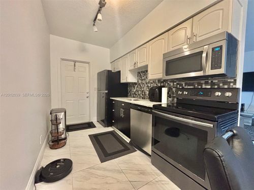 n109-2200 S Ocean Dr, Hollywood, FL, 33019-2500 | Card Image