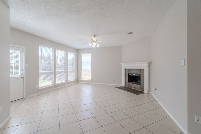 822 Orian Dr, House other with 4 bedrooms, 3 bathrooms and null parking in Mesquite TX | Image 15