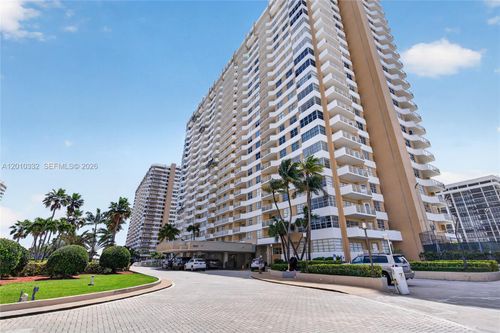 22h-1985 S Ocean Dr, Hallandale Beach, FL, 33009 | Card Image