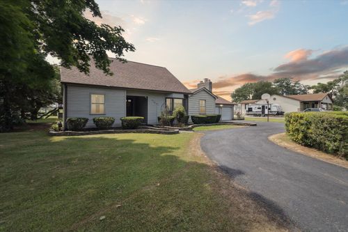 4280 Pointe Aux Peaux, Newport, MI, 48166-9506 | Card Image