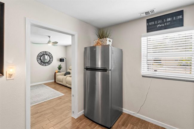 512 Flame Tree Dr, House other with 2 bedrooms, 1 bathrooms and null parking in APOLLO BEACH FL | Image 10