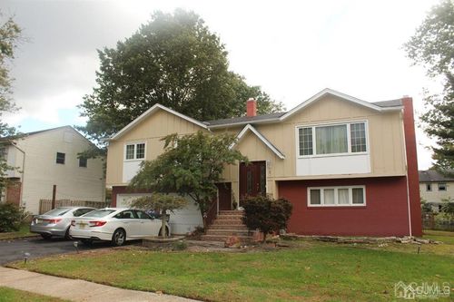 6 Marc Ct, Edison, NJ, 08820-2741 | Card Image