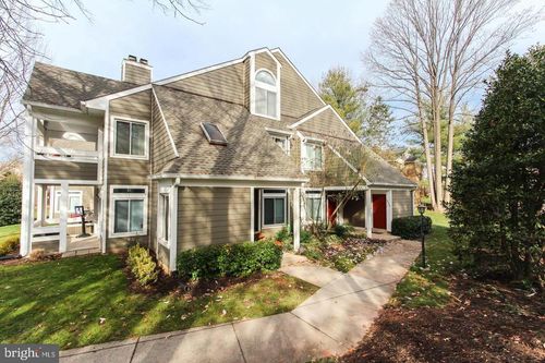531-12208 Fort Buffalo Cir, FAIRFAX, VA, 22033-2831 | Card Image