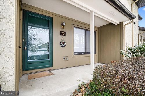 70 Hampshire Dr, Plainsboro, NJ, 08536-4315 | Card Image