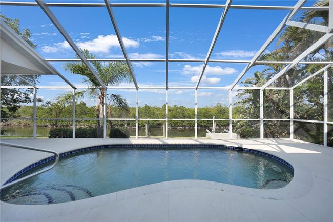 SCREENED IN POOL AND LANAI | Image 24