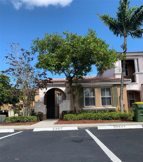 2267-2267 Ne 42nd Cir, Homestead, FL, 33033-6604 | Card Image
