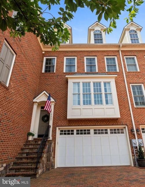 10665 Yorktown Ct, FAIRFAX, VA, 22030-3809 | Card Image