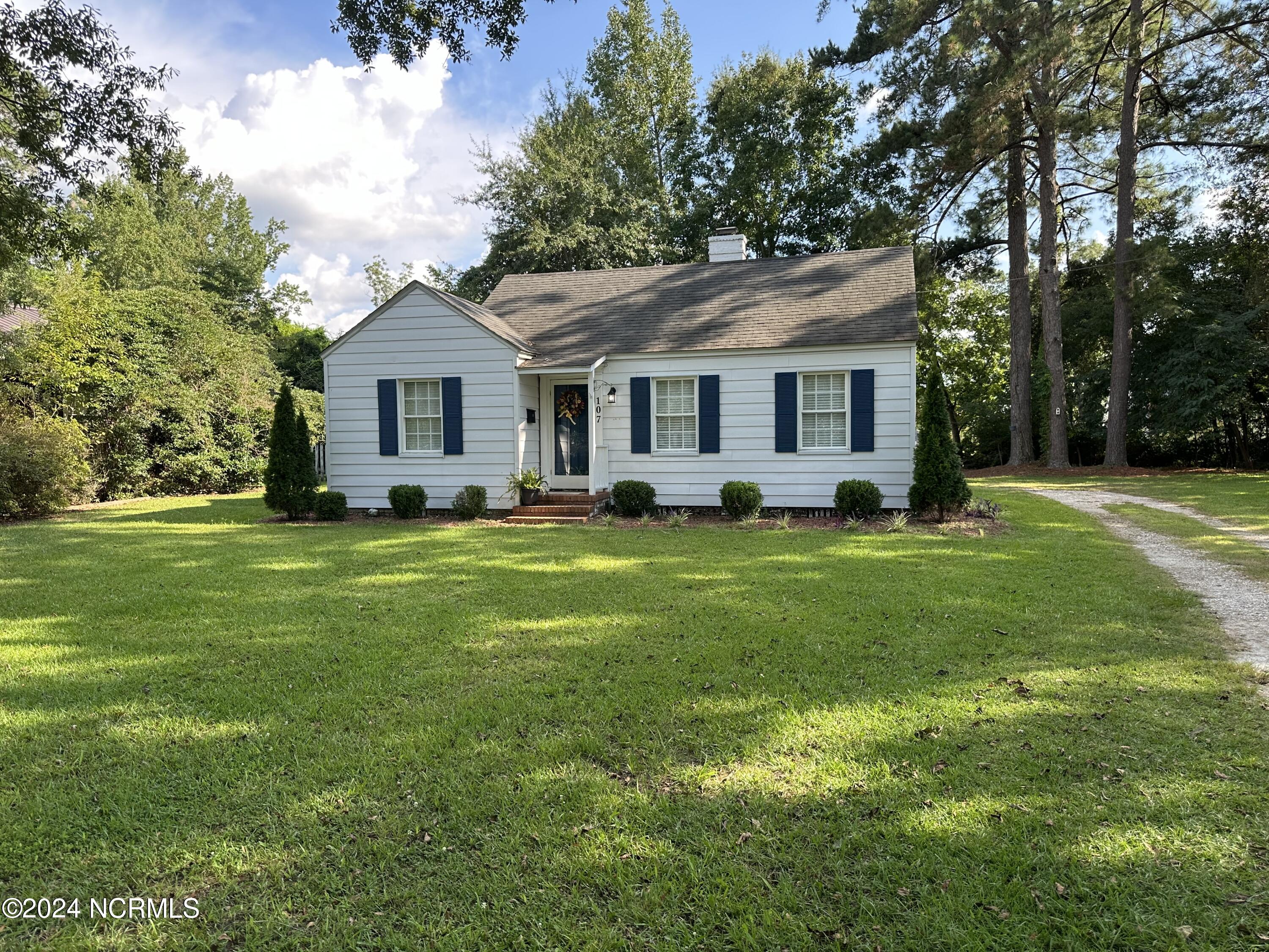 Williamson St, Whiteville, NC 28472