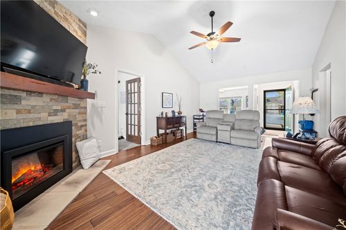 8320 Leisure Dr, Washingtn Twp, OH, 45458-2022 | Card Image