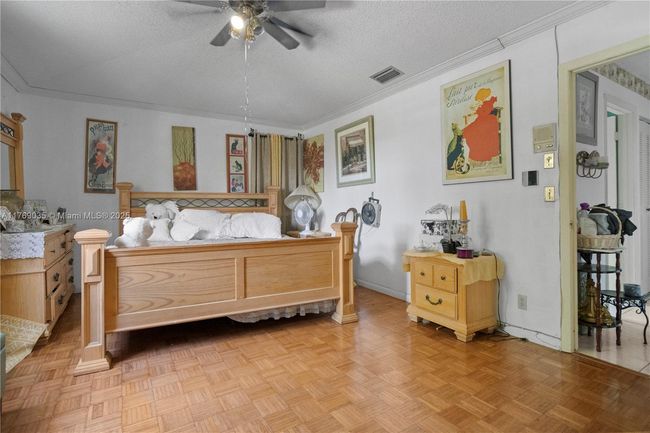 3261 Salinas Way, House other with 4 bedrooms, 2 bathrooms and null parking in Miramar FL | Image 6
