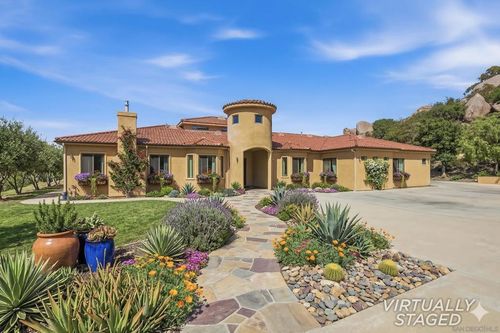 2043 Camino De Reimitz, Alpine, CA, 91901-4126 | Card Image