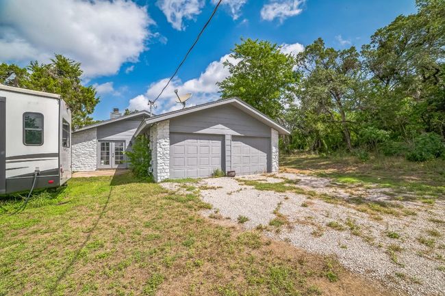 Two-car garage | Image 30